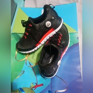 REEBOK The Pump Women's Size 7.5 Color Black/Red Used Good Condición